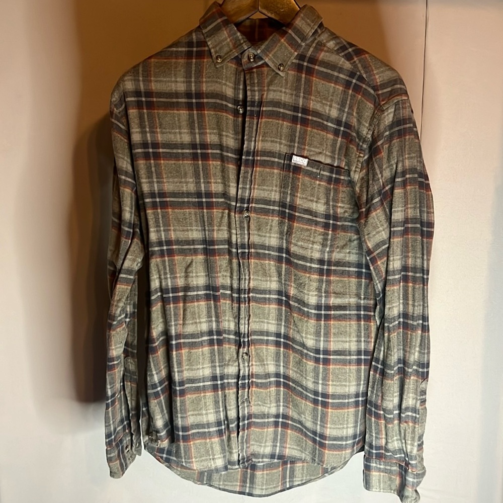 Southern Shirt Medium Button Down Flannel Shirt